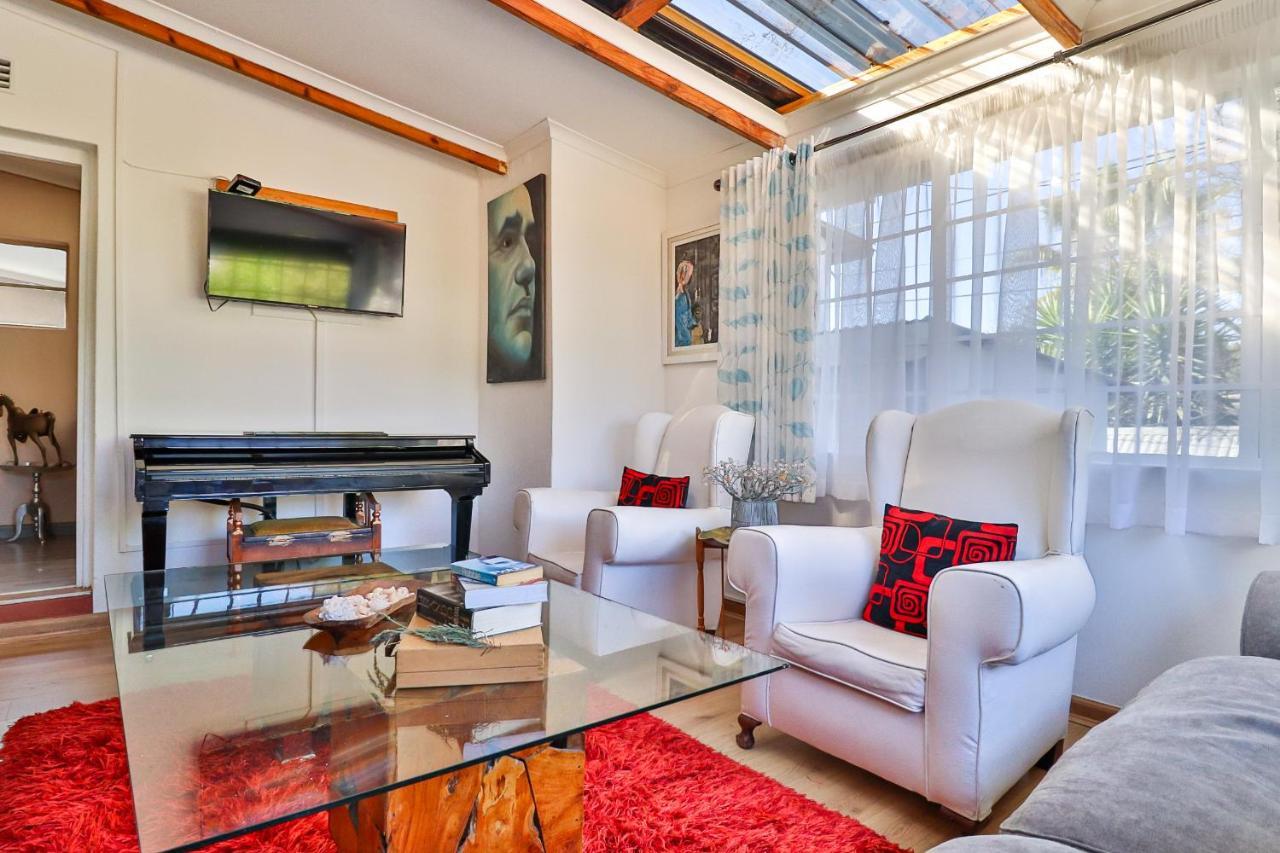 جوهانسبورغ Sunbury Bed And Breakfast المظهر الخارجي الصورة