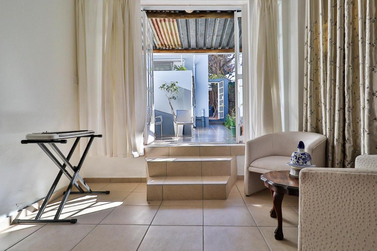 جوهانسبورغ Sunbury Bed And Breakfast المظهر الخارجي الصورة